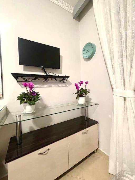 Nice Central Apartment In Tirana City Zewnętrze zdjęcie